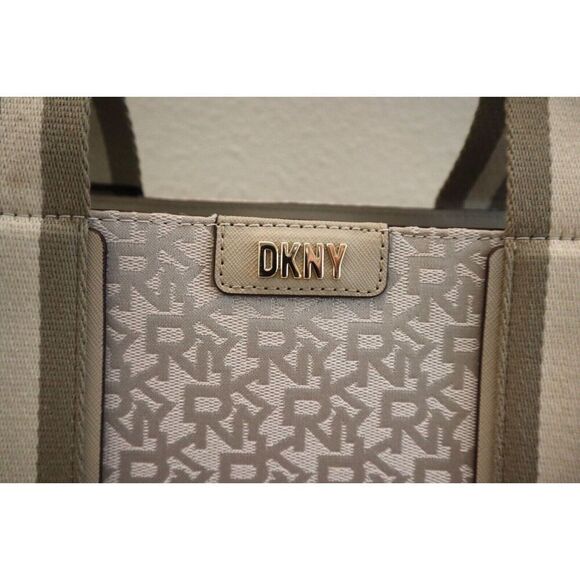 DKNY R41AFD61-gu0 Women's Beige Monogram Cassie Large Book Tote Bag - Picture 8 of 16